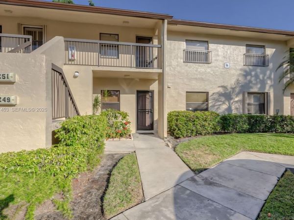 4249 S Carambola Cir S, Unit 2698, Coconut Creek, FL 33066
