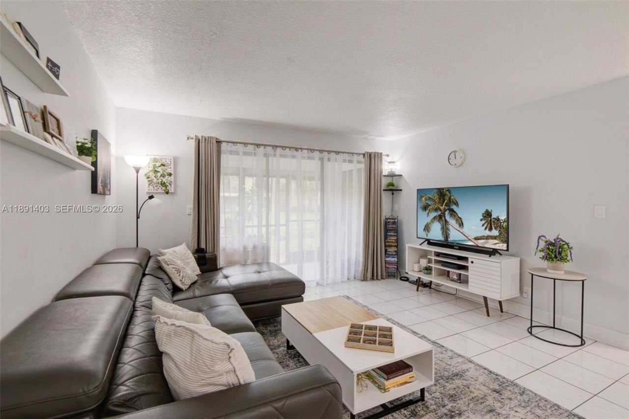 4249 S Carambola Cir S, Unit 2698, Coconut Creek, FL 33066 Photo
