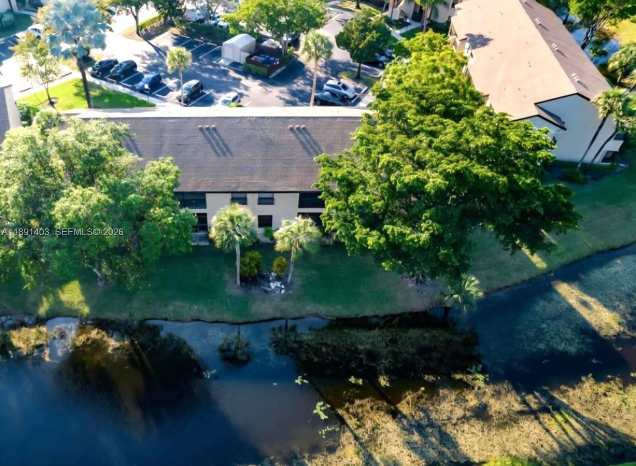 4249 S Carambola Cir S, Unit 2698, Coconut Creek, FL 33066 Photo