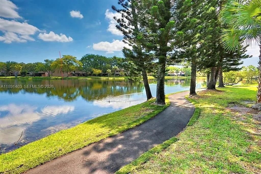 4249 S Carambola Cir S, Unit 2698, Coconut Creek, FL 33066 Photo