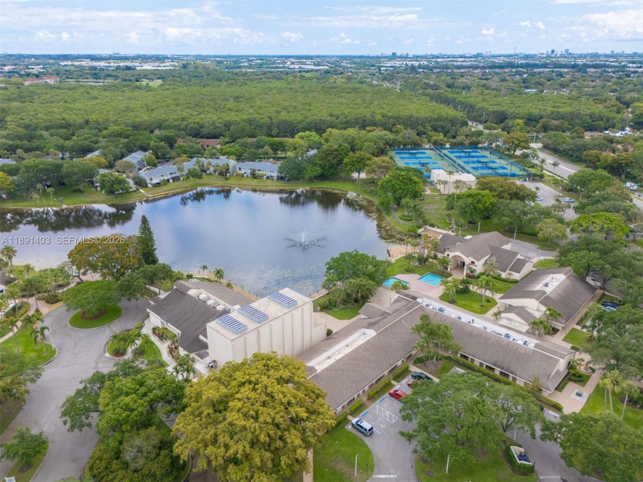 4249 S Carambola Cir S, Unit 2698, Coconut Creek, FL 33066 Photo