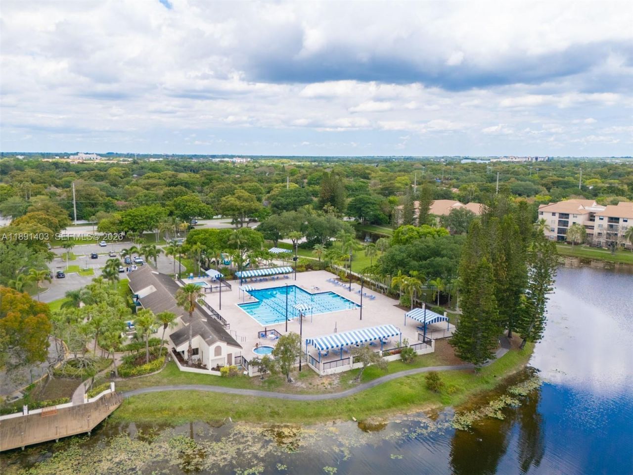 4249 S Carambola Cir S, Unit 2698, Coconut Creek, FL 33066 Photo