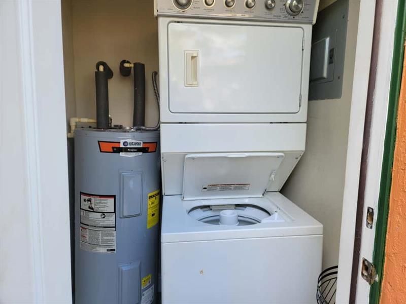 441 NW 7th Terrace, Unit 2, Fort Lauderdale, FL 33311 Photo