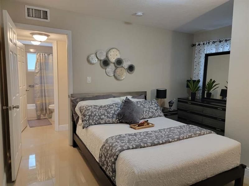 441 NW 7th Terrace, Unit 2, Fort Lauderdale, FL 33311 Photo