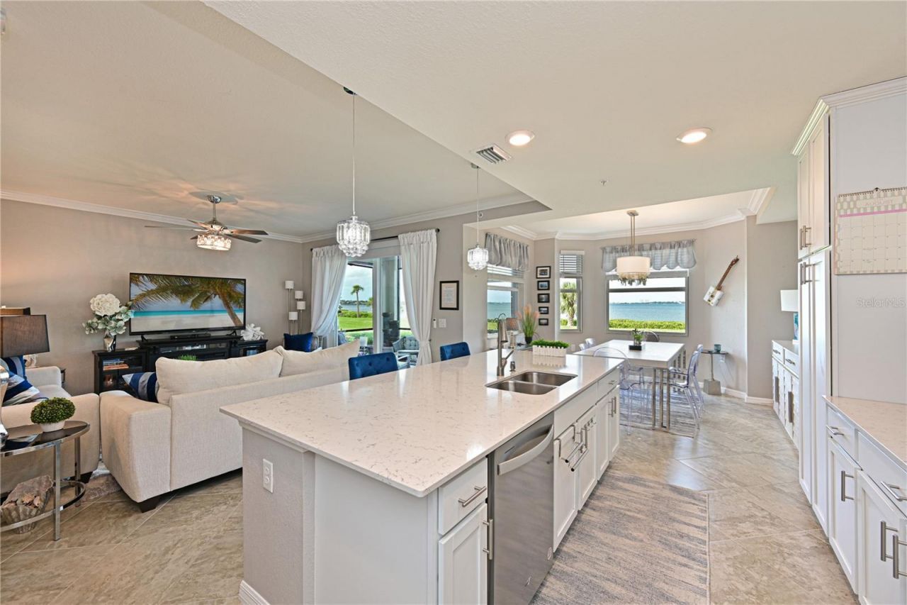910 Tidewater Shores Loop, Unit 102, Bradenton, FL 34208 Photo