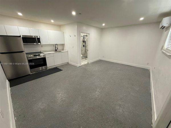 4300 NW 3rd Ct, Unit 1, Plantation, FL 33317