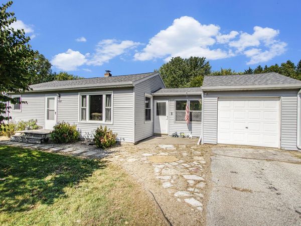 1521 Maiden Lane, St. Joseph, MI 49085