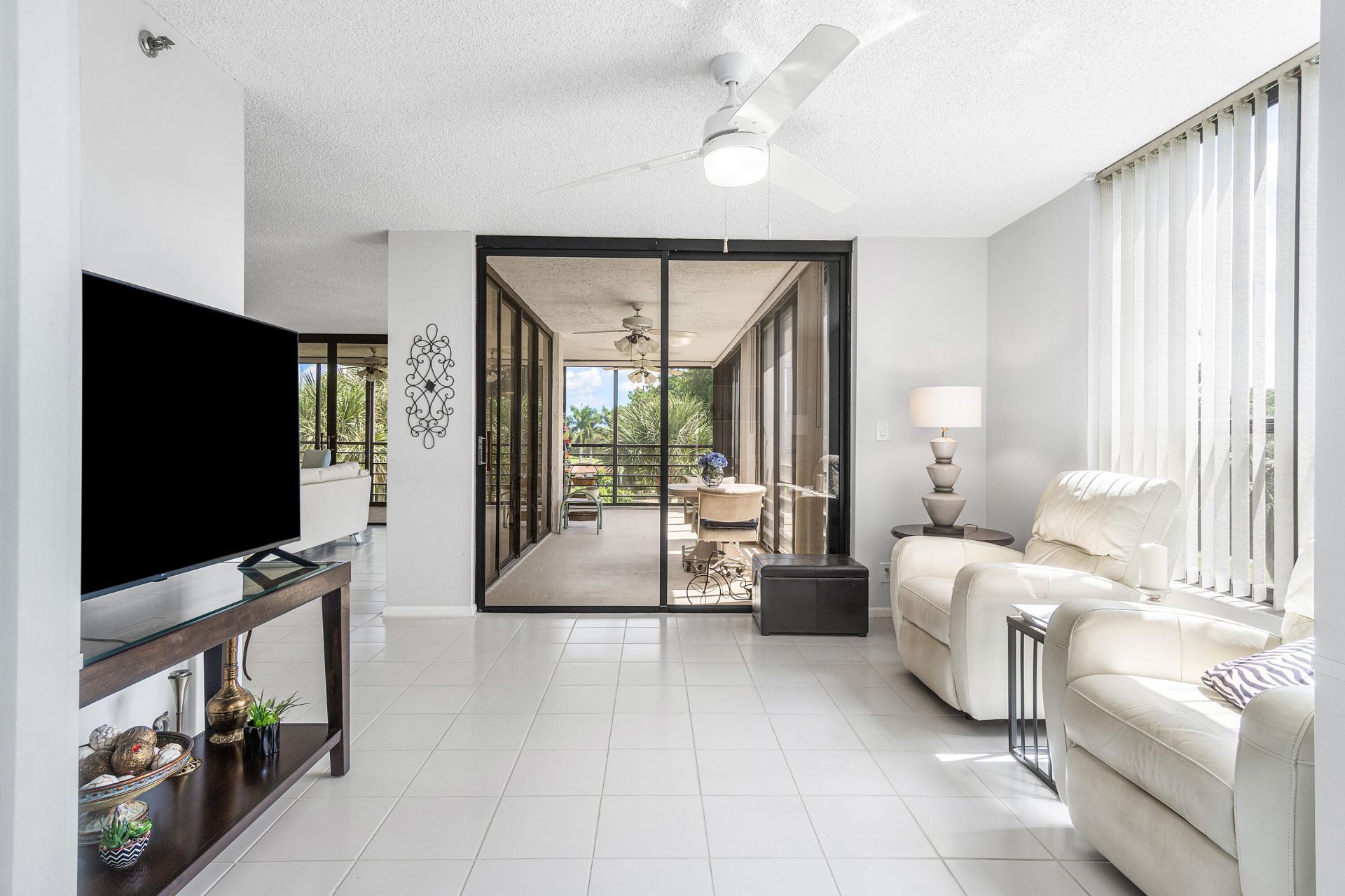 7572 Regency Lake Drive, Unit 401, Boca Raton, FL 33433 Photo