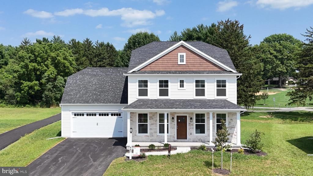 440 PARKSIDE WAY, LITITZ, PA 17543