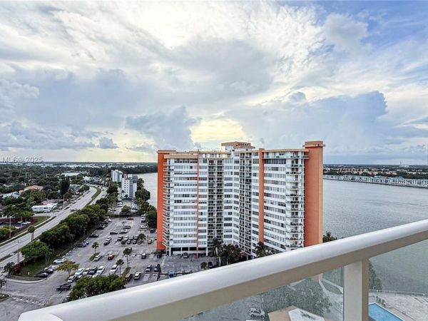 1351 NE Miami Gardens Dr, Unit 1701E, Miami, FL 33179