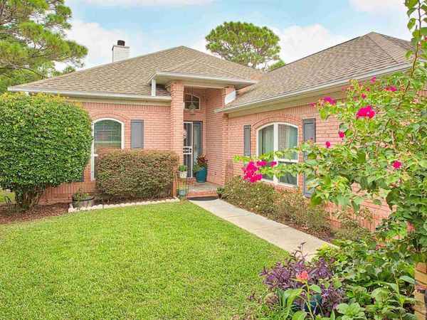 4036 Longwood Cir, Gulf Breeze, FL 32563
