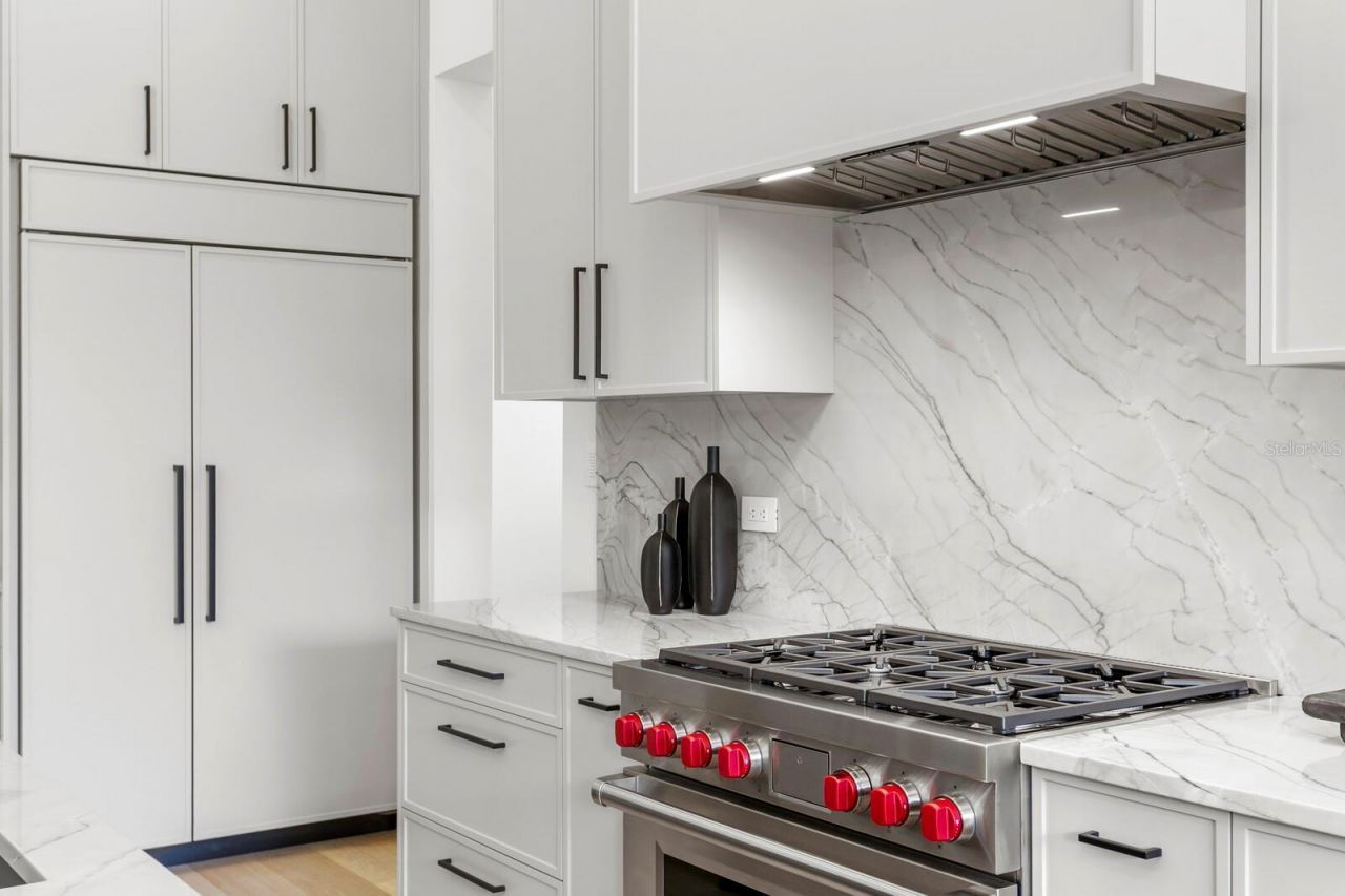 5104 W Platt Street, Tampa, FL 33609 Photo