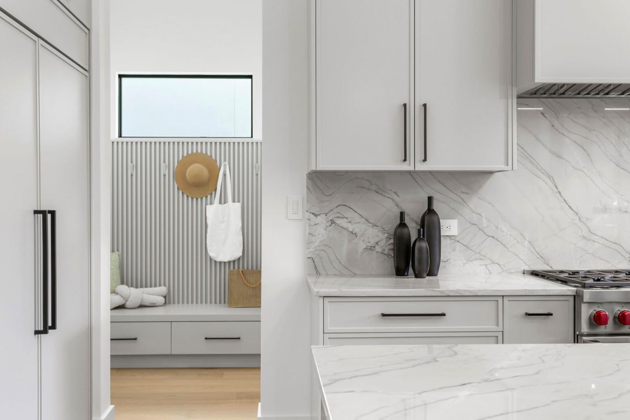 5104 W Platt Street, Tampa, FL 33609 Photo