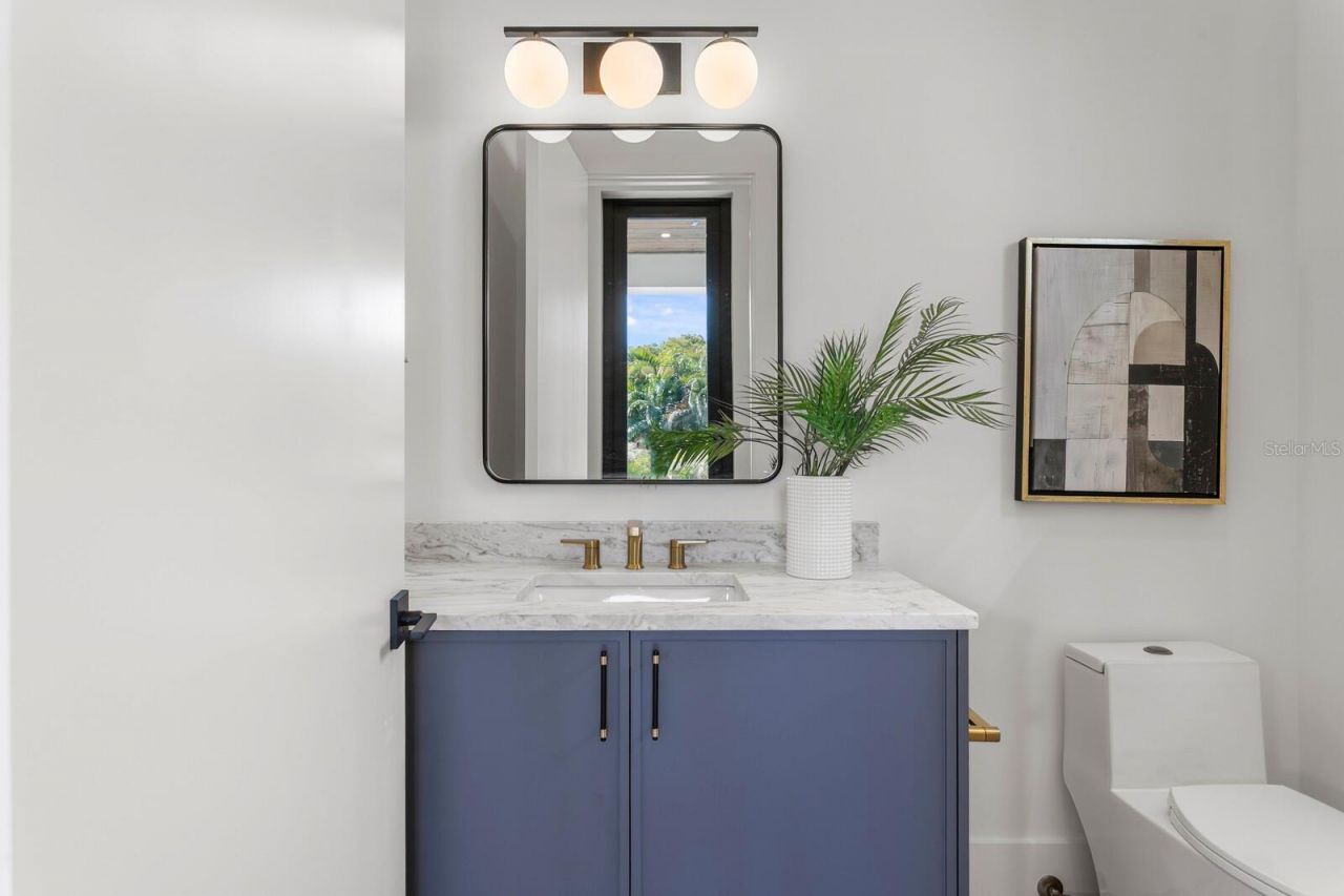 5104 W Platt Street, Tampa, FL 33609 Photo