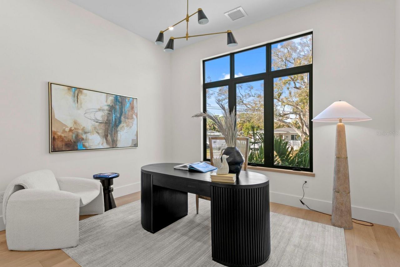 5104 W Platt Street, Tampa, FL 33609 Photo