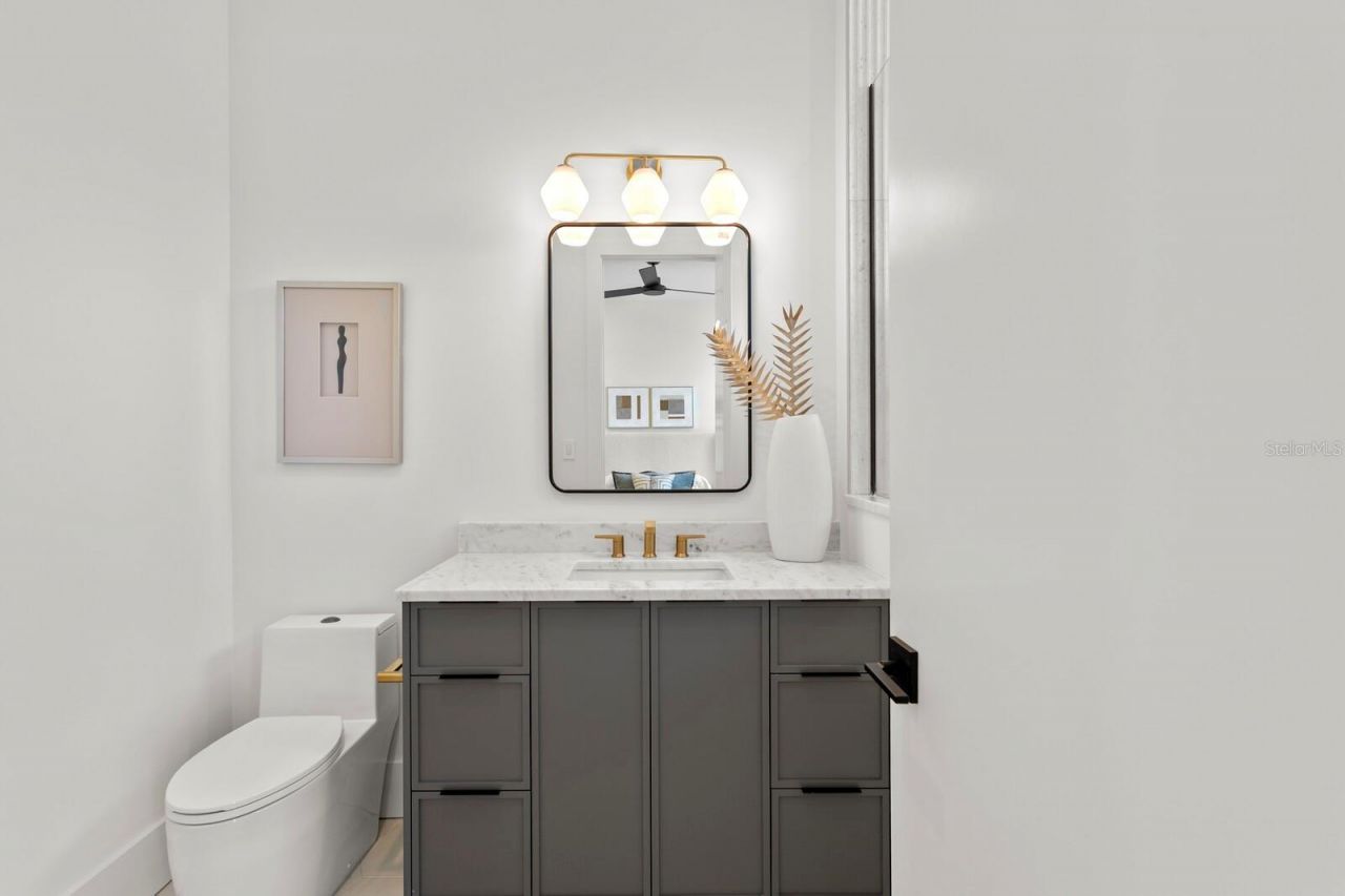 5104 W Platt Street, Tampa, FL 33609 Photo