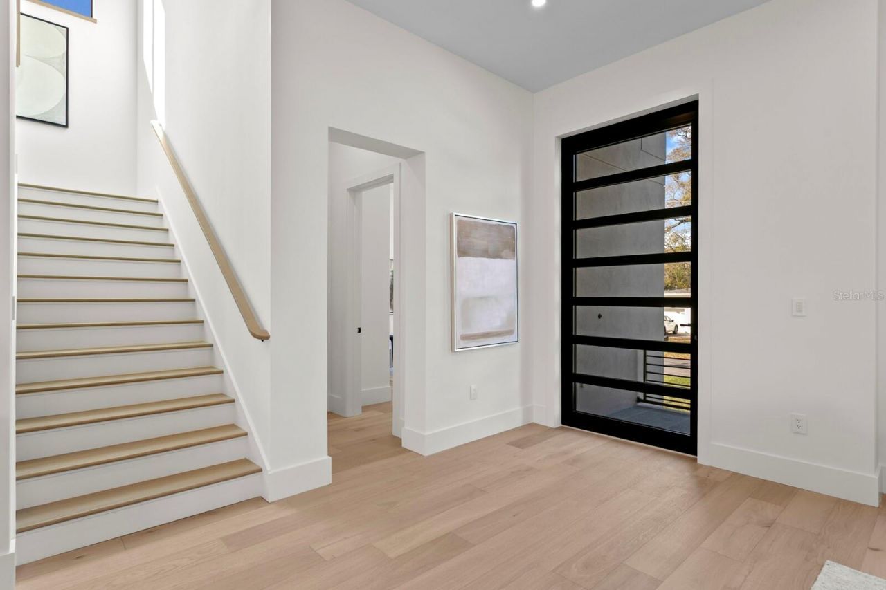 5104 W Platt Street, Tampa, FL 33609 Photo