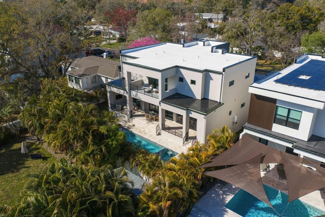 5104 W Platt Street, Tampa, FL 33609 Photo