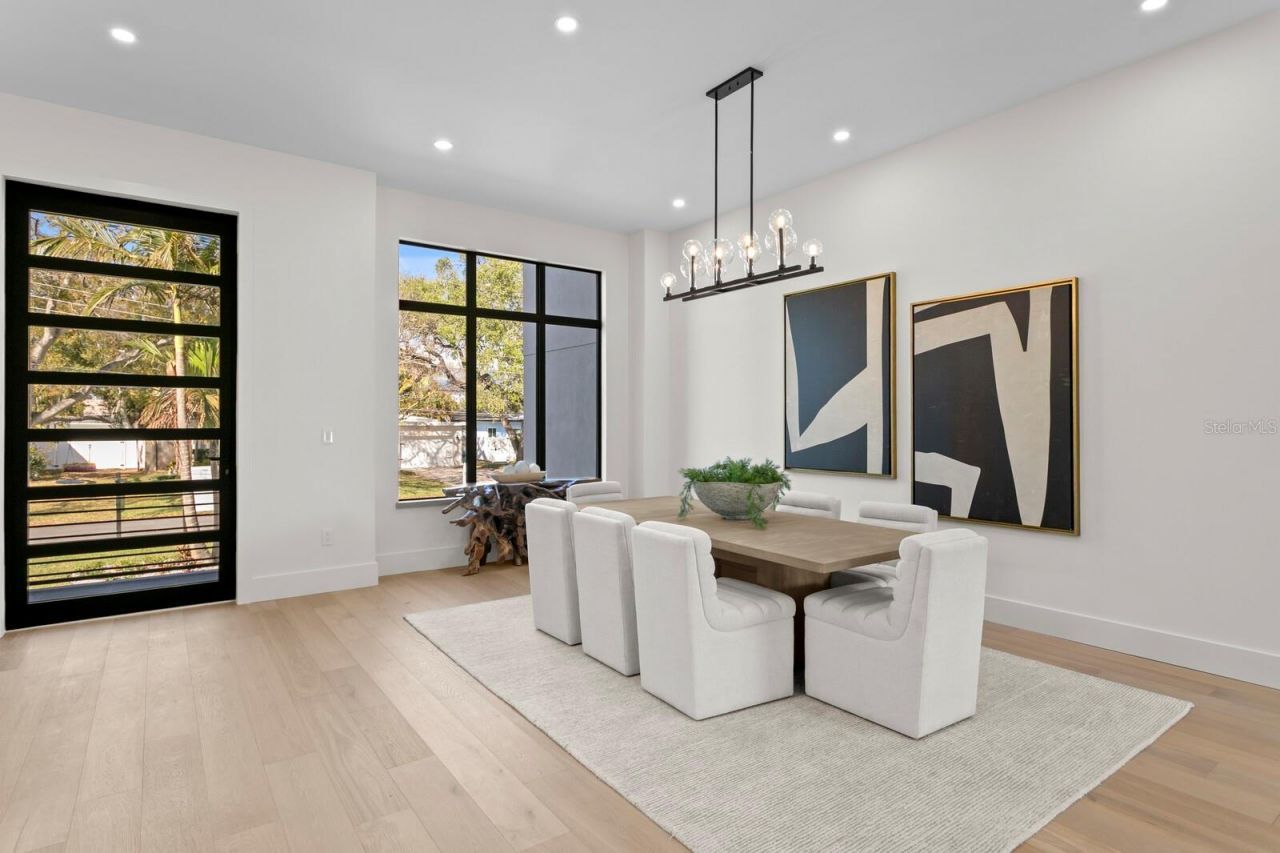 5104 W Platt Street, Tampa, FL 33609 Photo