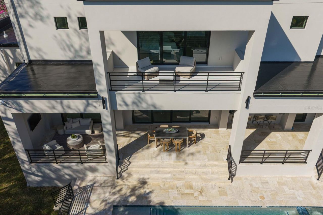 5104 W Platt Street, Tampa, FL 33609 Photo