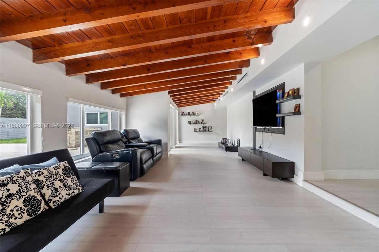 11811 SW 82 Rd, Miami, FL 33156 Photo