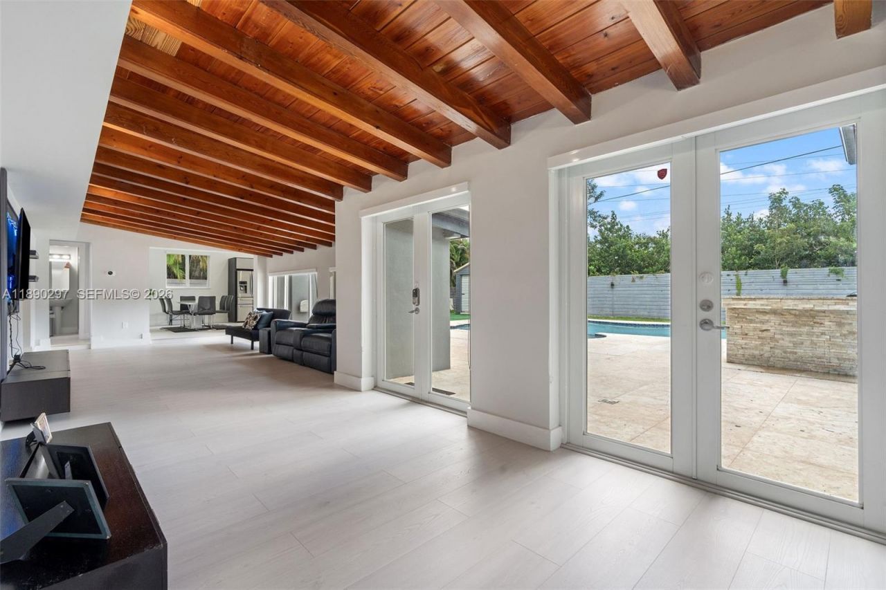 11811 SW 82 Rd, Miami, FL 33156 Photo