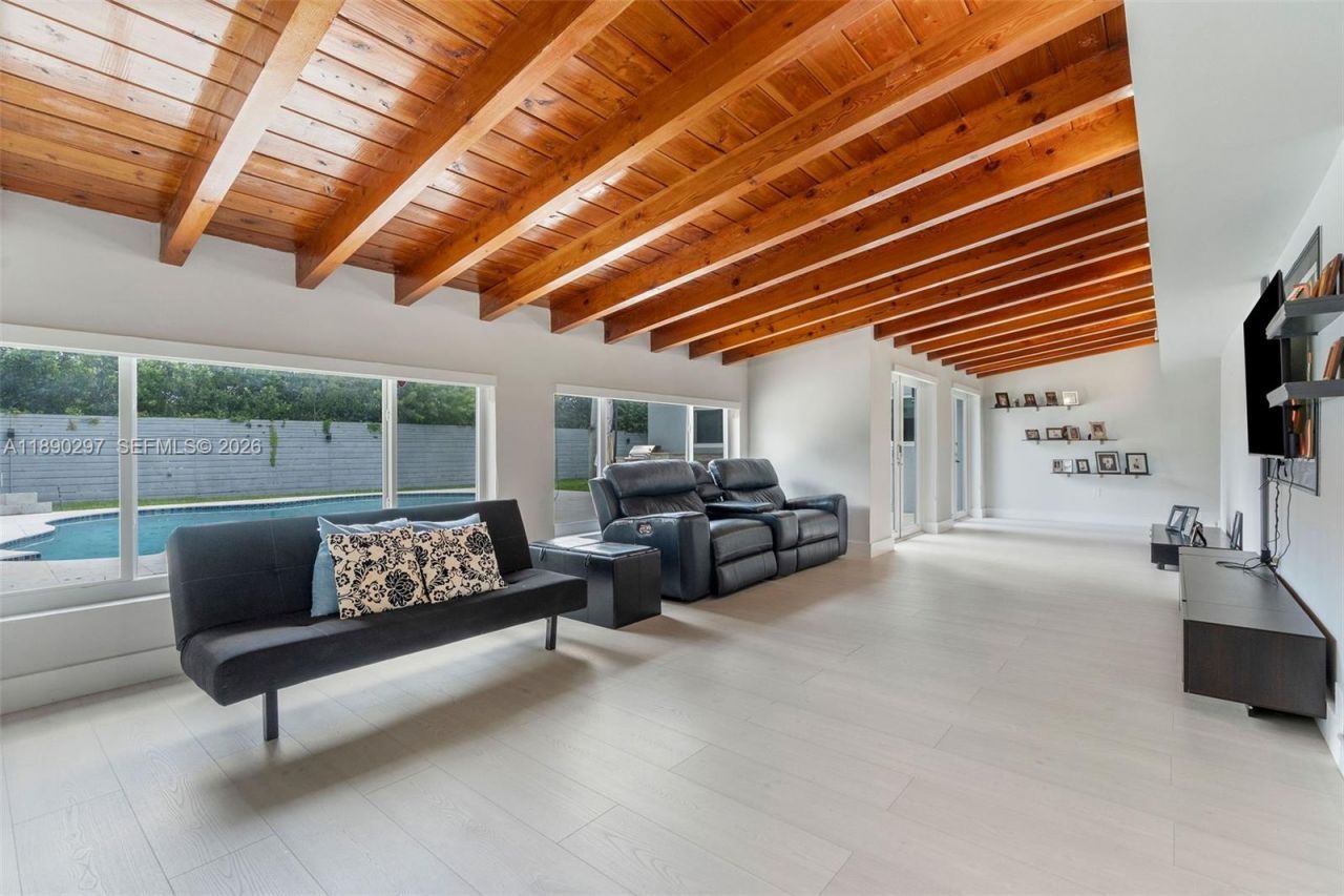 11811 SW 82 Rd, Miami, FL 33156 Photo