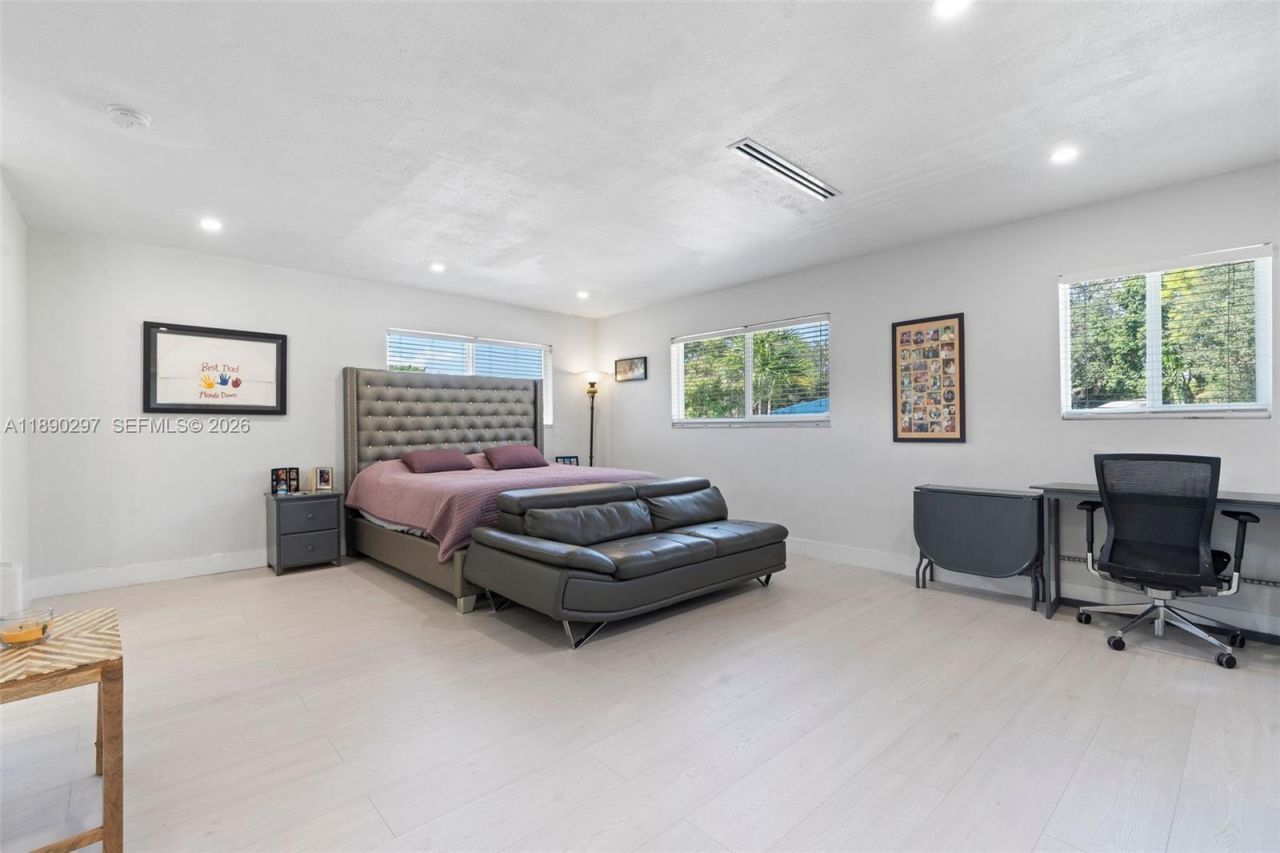 11811 SW 82 Rd, Miami, FL 33156 Photo