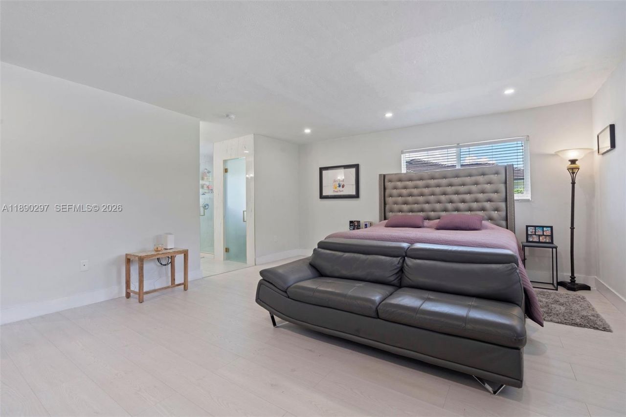 11811 SW 82 Rd, Miami, FL 33156 Photo