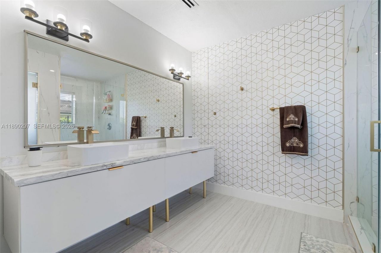 11811 SW 82 Rd, Miami, FL 33156 Photo