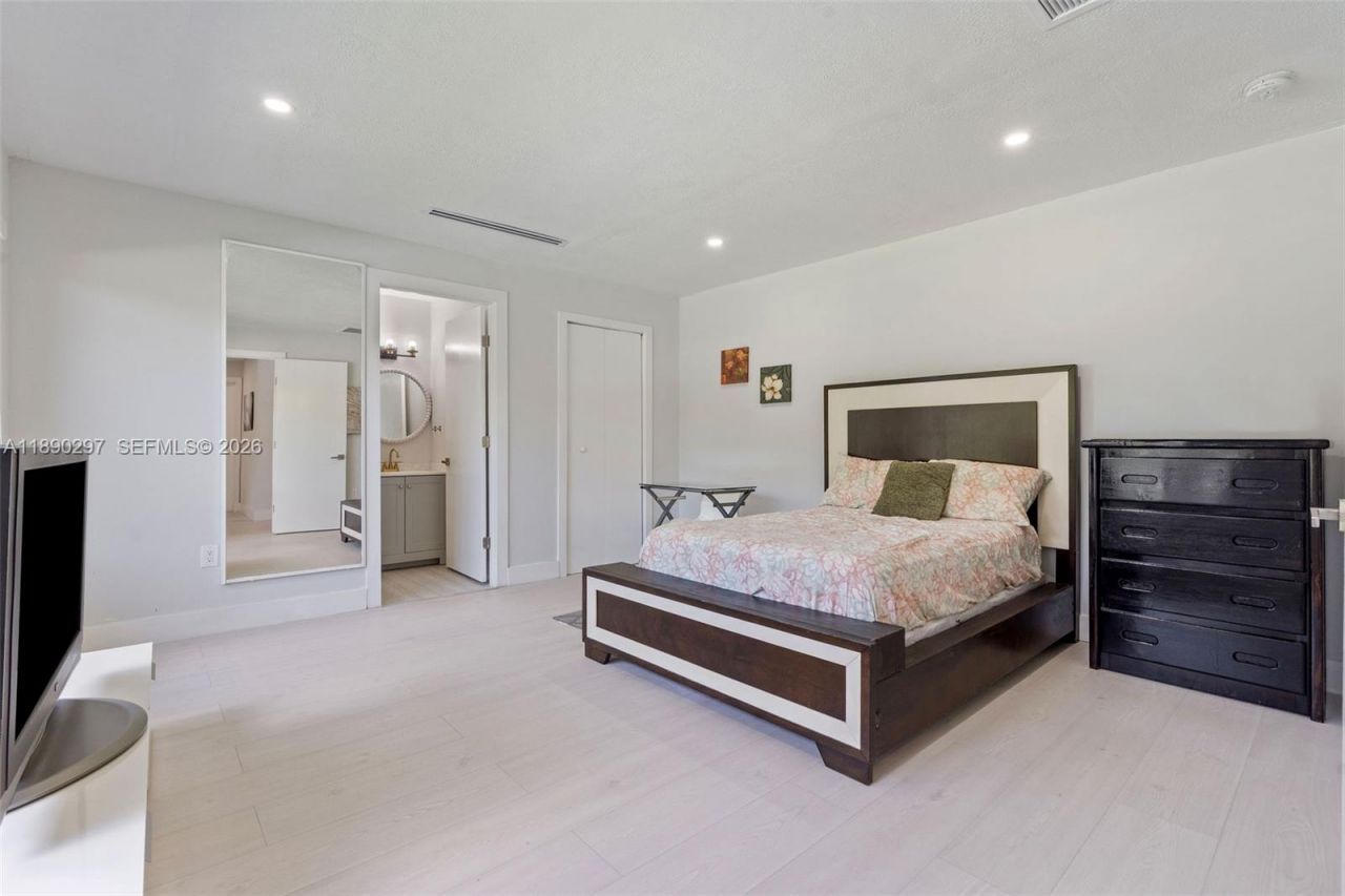 11811 SW 82 Rd, Miami, FL 33156 Photo