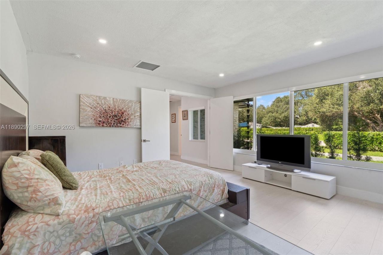 11811 SW 82 Rd, Miami, FL 33156 Photo