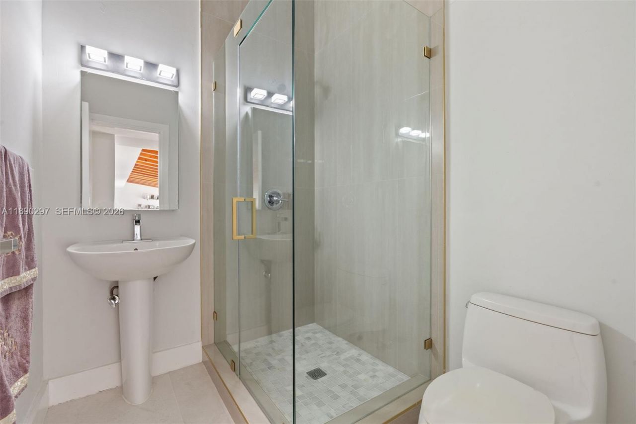 11811 SW 82 Rd, Miami, FL 33156 Photo