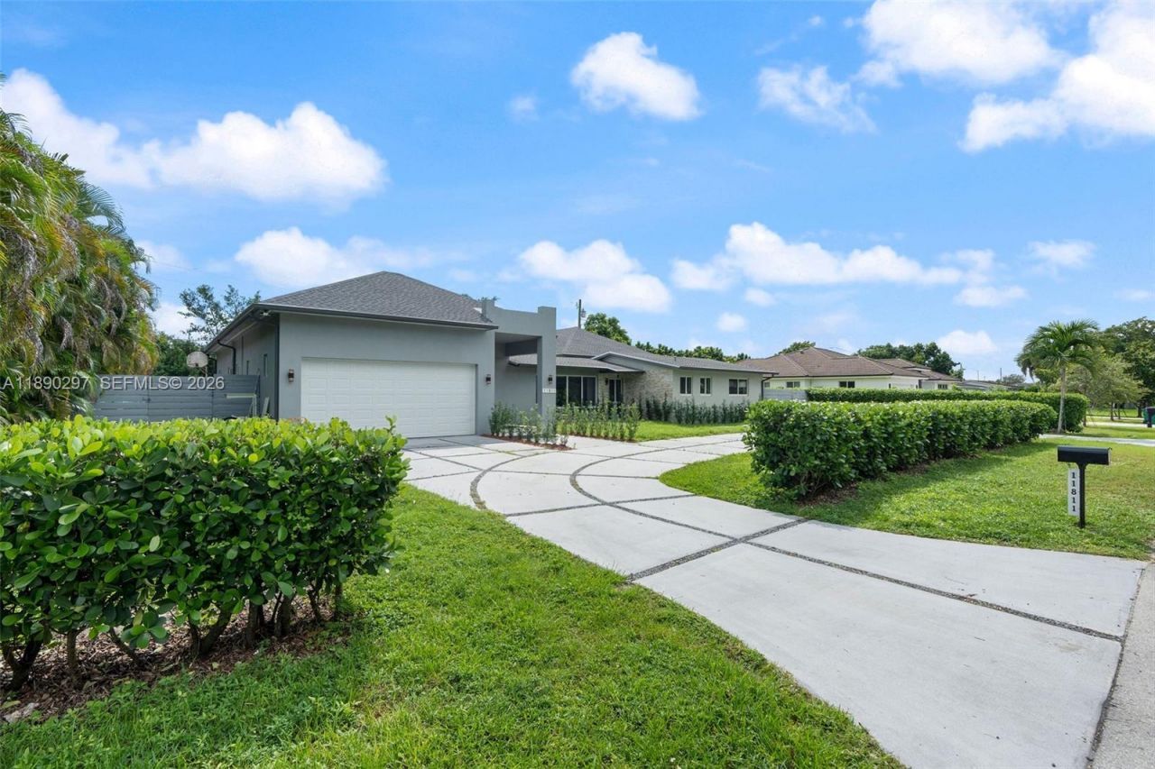 11811 SW 82 Rd, Miami, FL 33156 Photo