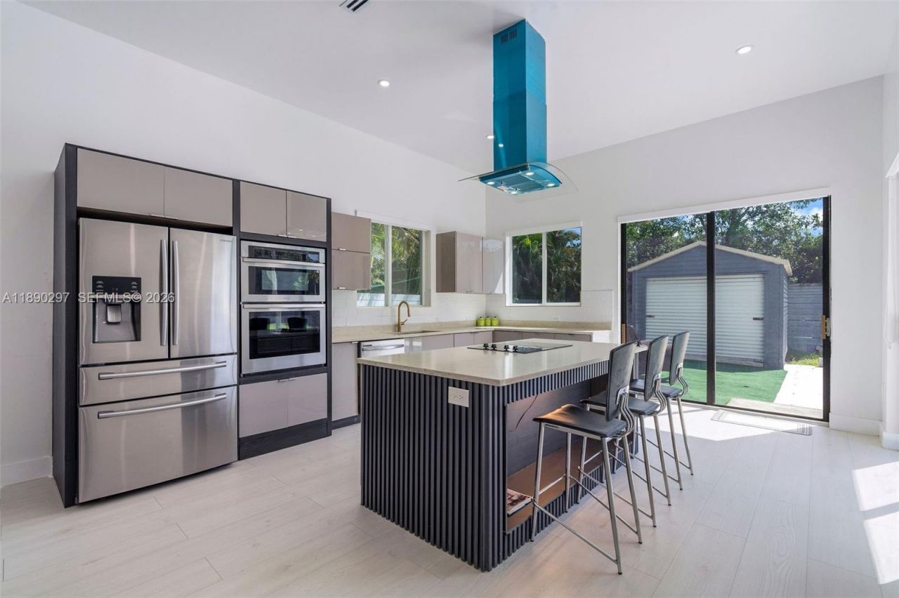 11811 SW 82 Rd, Miami, FL 33156 Photo