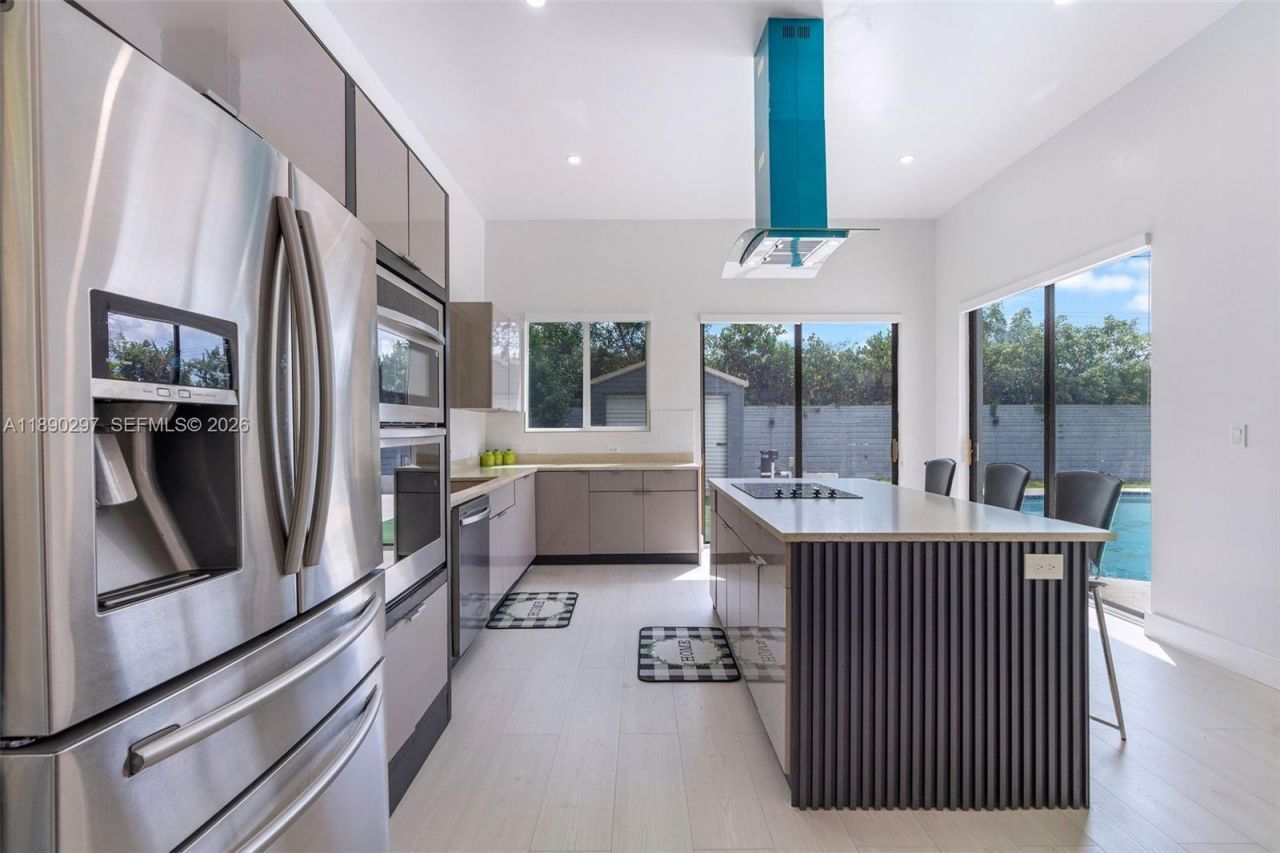 11811 SW 82 Rd, Miami, FL 33156 Photo