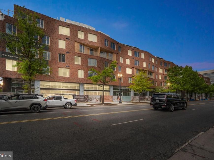 5300 Wisconsin Avenue Nw, Unit TH12/VARIE, Washington, DC 20015 Main Photo