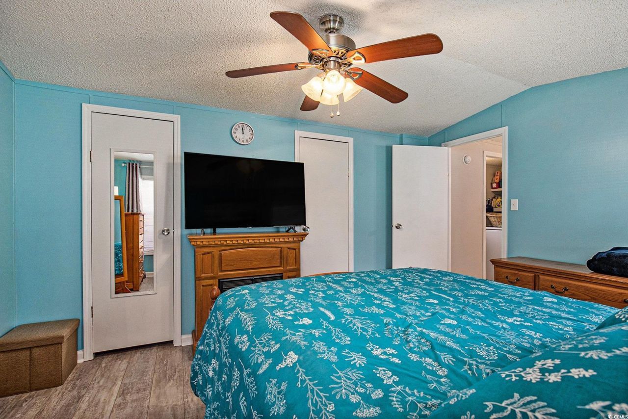 1 Seaway Ln. Photo 16