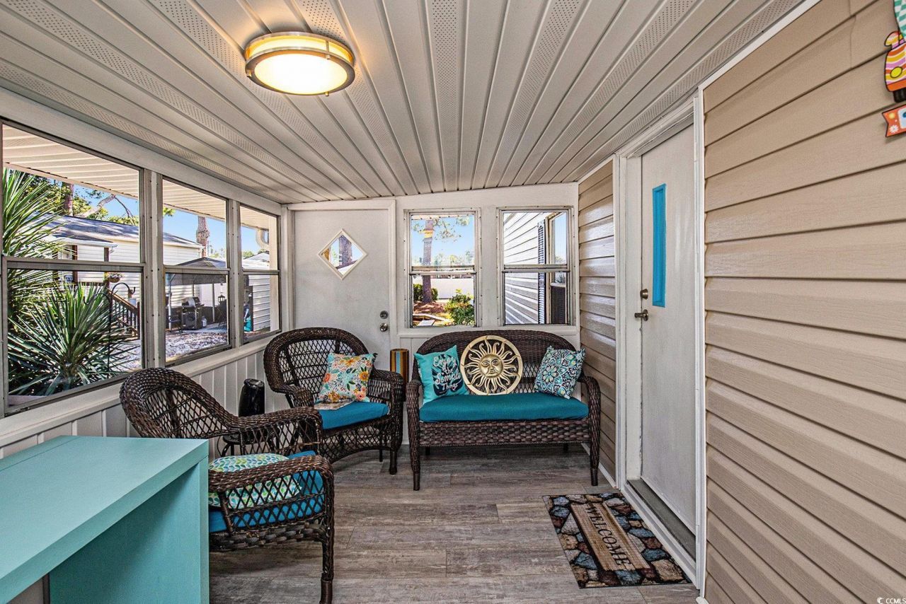 1 Seaway Ln. Photo 23