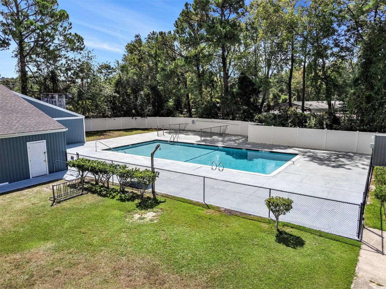 1 Seaway Ln. Photo 33