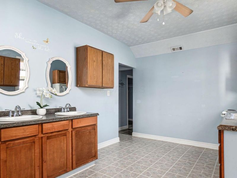 49 Columbus Road, Mount Vernon, OH 43050 Photo 15