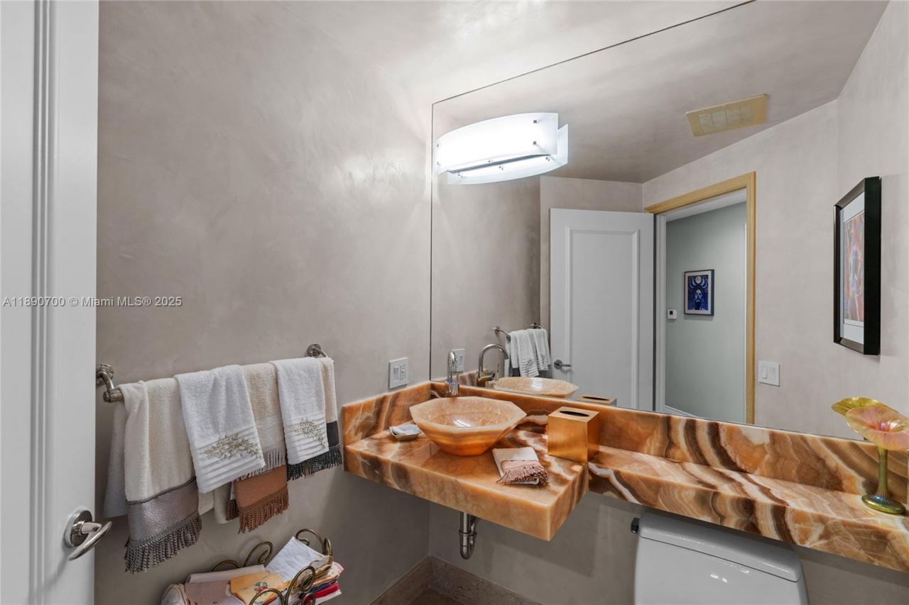 21200 Point Pl, Unit 1804, Aventura, FL 33180 Photo