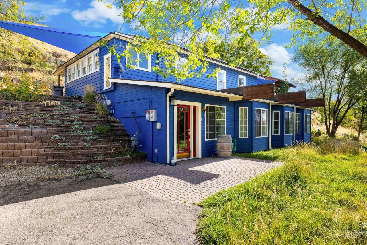 4462 N Kitsap Way, Boise, ID 83703 Main Photo