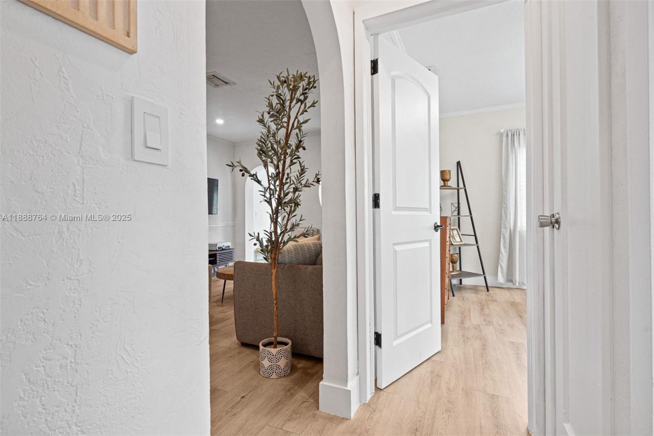 1636 Arthur St, Hollywood, FL 33020 Photo