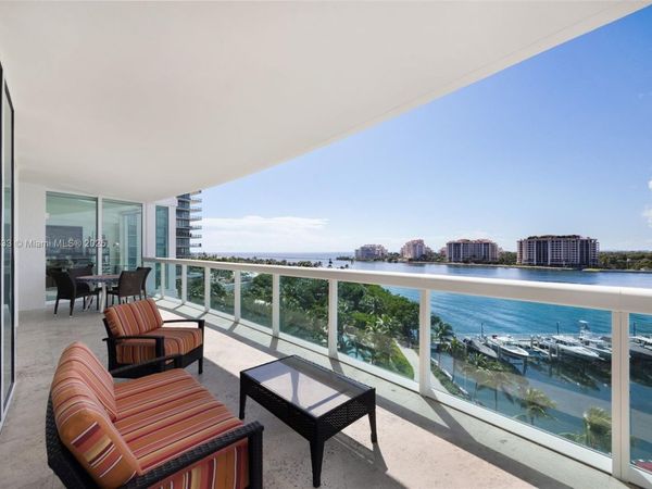 1000 S Pointe Dr, Unit 703, Miami Beach, FL 33139