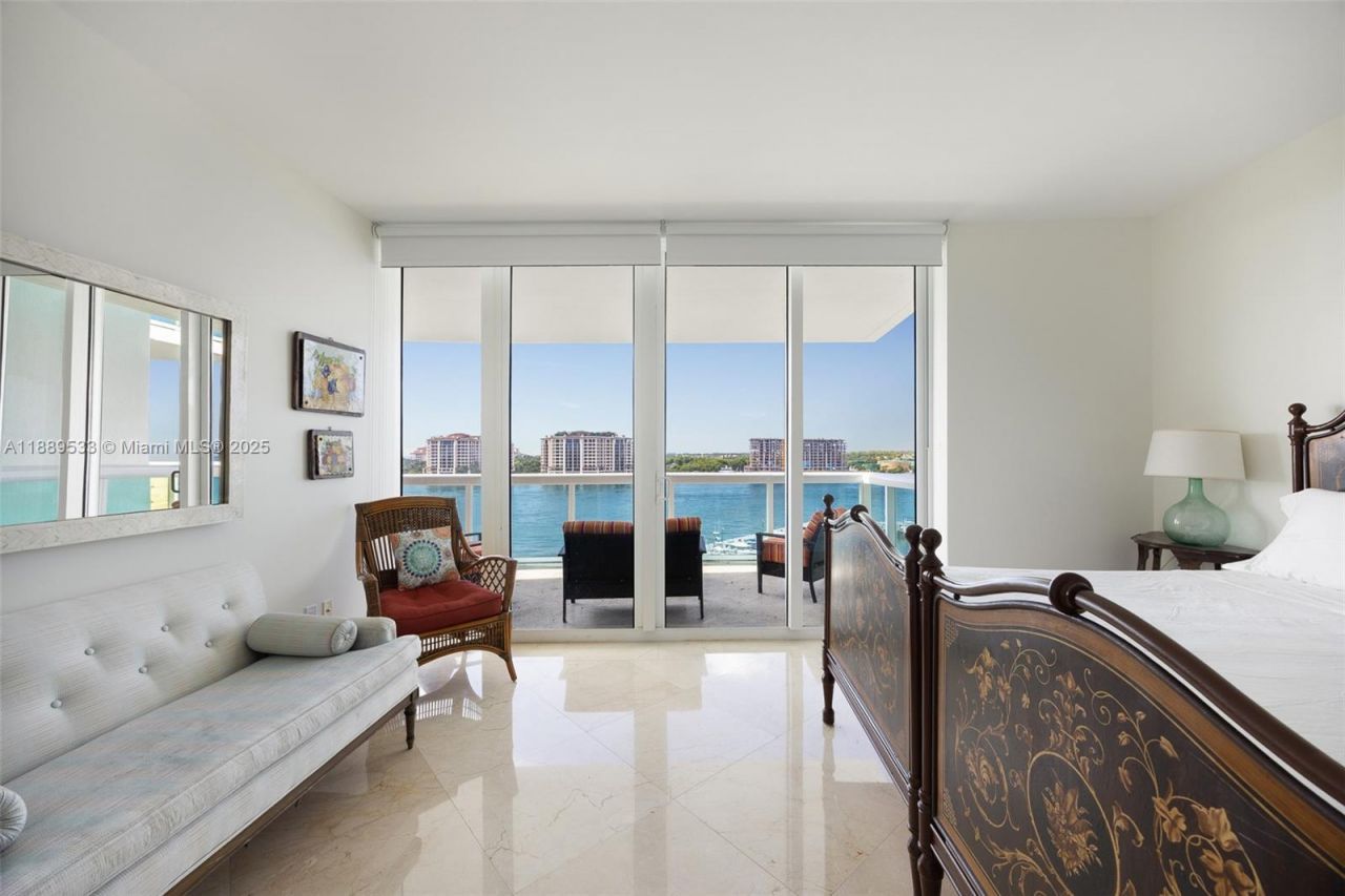 1000 S Pointe Dr, Unit 703, Miami Beach, FL 33139 Photo