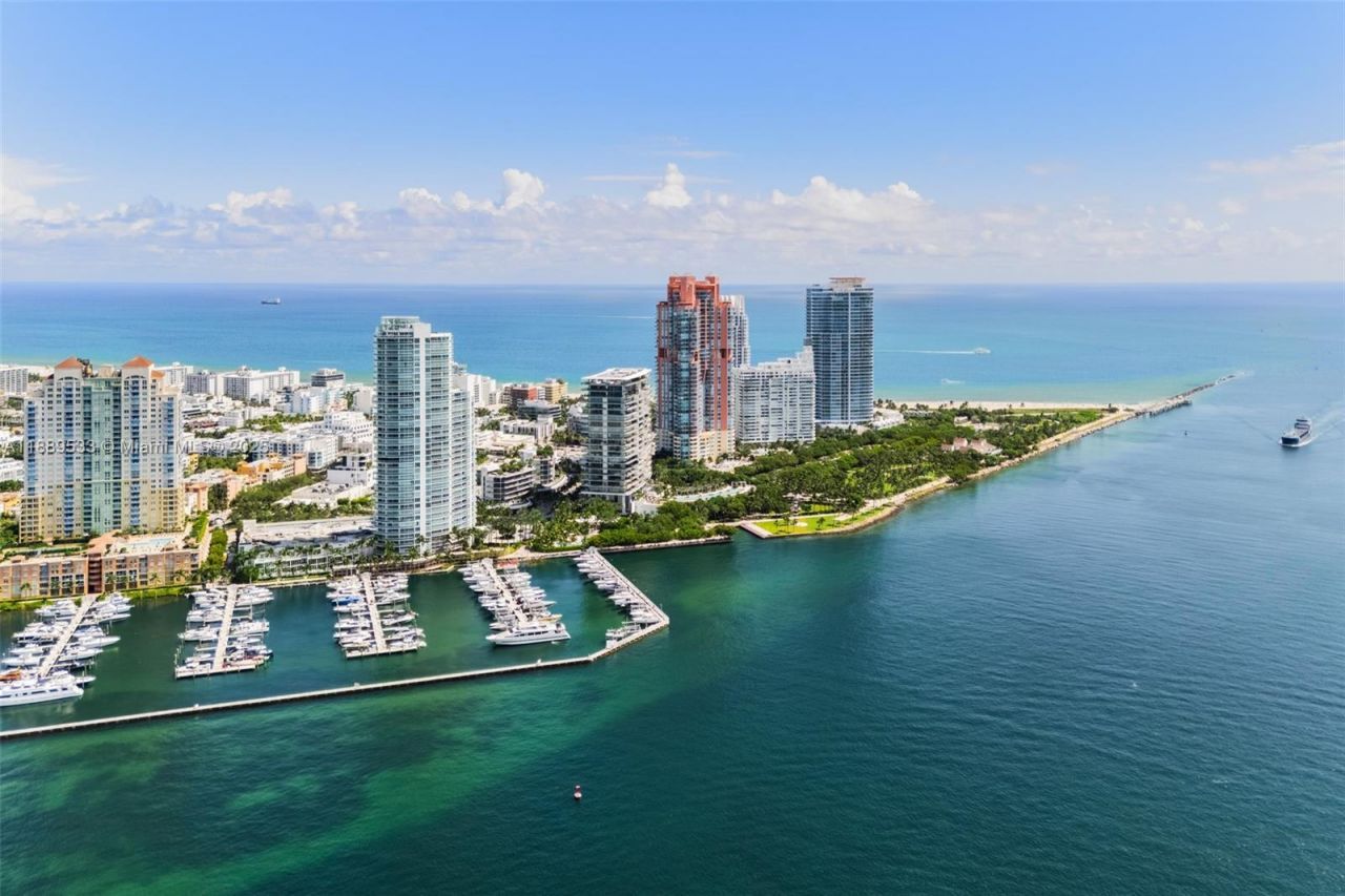 1000 S Pointe Dr, Unit 703, Miami Beach, FL 33139 Photo