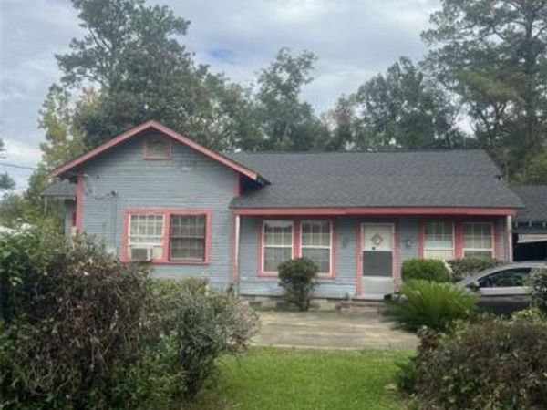 800 E MERRY Avenue, Hammond, LA 70403