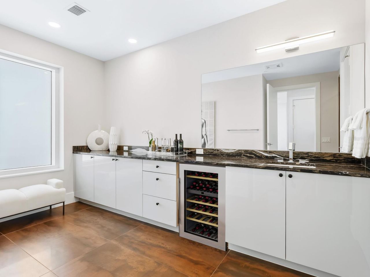 540 N Tamiami Trail, Unit 1201, Sarasota, FL 34236 Photo