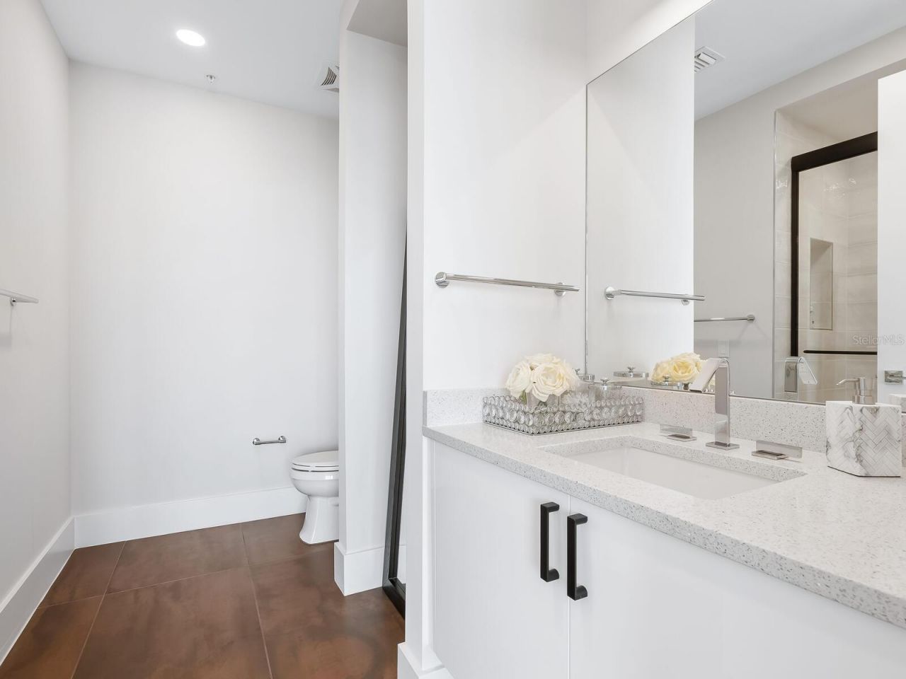 540 N Tamiami Trail, Unit 1201, Sarasota, FL 34236 Photo